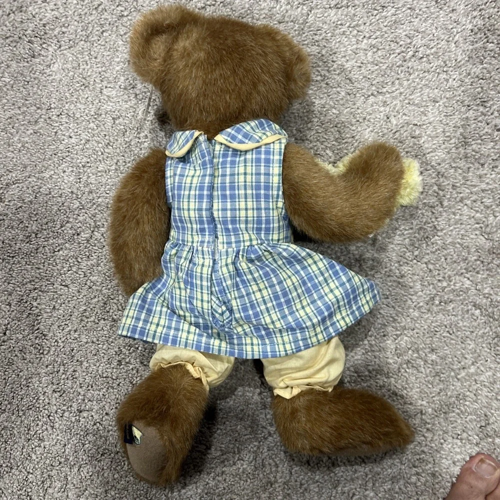 Vintage Boyd Heart to Heart Bear Isabella‎ - 12 inches